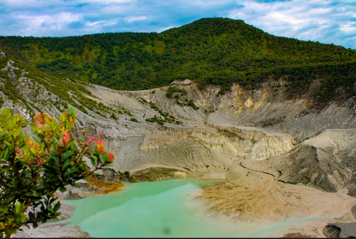 Paket Wisata Tangkuban parahu